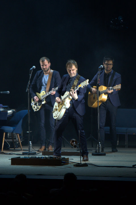 Hooverphonic @ Capitole Gent, picture 11, photographed by Bart Baevegems - FrontView Magazine