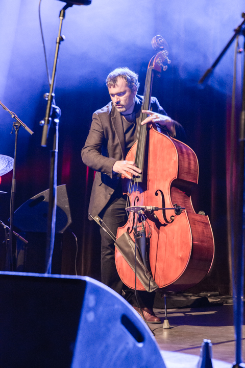 Jean-Paul Estievenart Trio @ De Casino St.-Niklaas, picture 22, photographed by Guy Danneels - FrontView Magazine