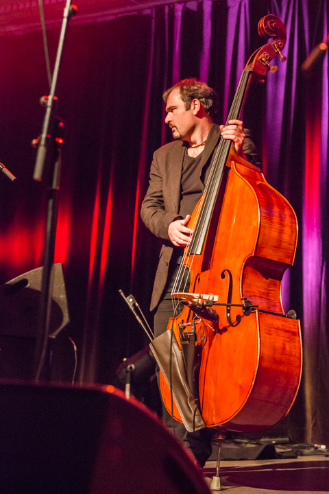Jean-Paul Estievenart Trio @ De Casino St.-Niklaas, picture 27, photographed by Guy Danneels - FrontView Magazine