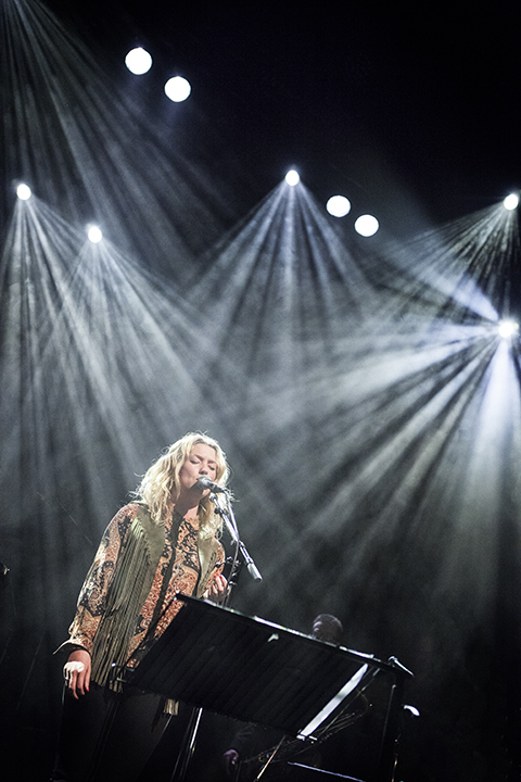 Jools Holland and his Rhythm & Blues Orchestra @ Het Depot, picture 4, photographed by Kristof Hayen - FrontView Magazine