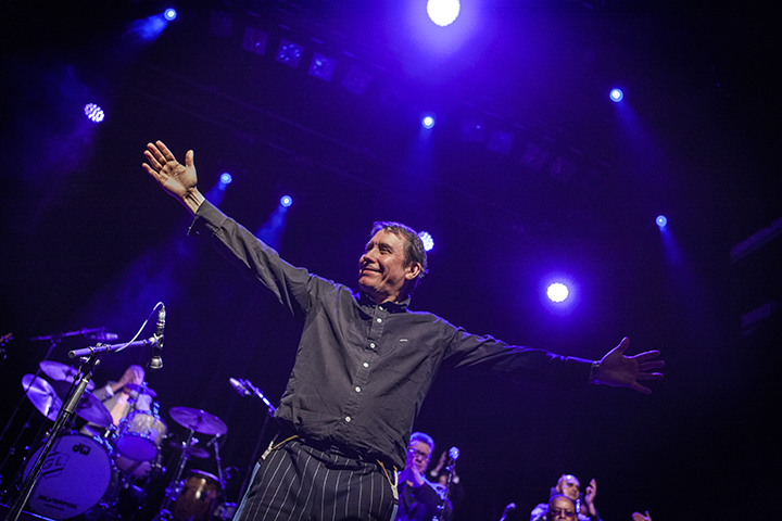 Jools Holland and his Rhythm & Blues Orchestra @ Het Depot, picture 16, photographed by Kristof Hayen - FrontView Magazine
