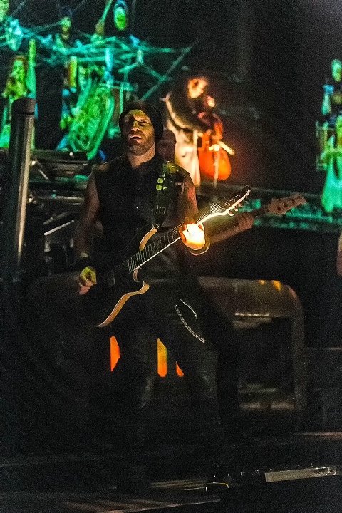 Within Temptation @ Muziekgebouw Frits Philips (Eindhoven), picture 9, photographed by Edwin Houdevelt - FrontView Magazine