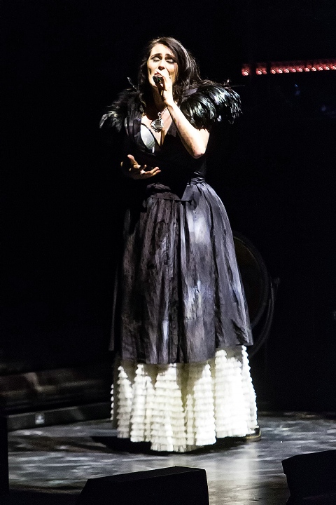 Within Temptation @ Muziekgebouw Frits Philips (Eindhoven), picture 22, photographed by Edwin Houdevelt - FrontView Magazine