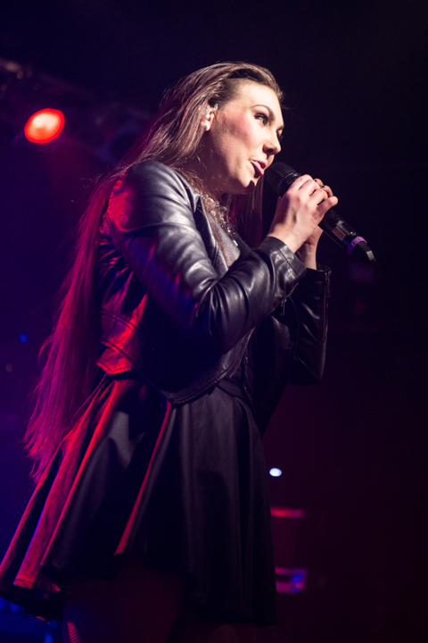 Amaranthe @ Biebob, foto 11, foto's door Dorien Goetschalckx - FrontView Magazine