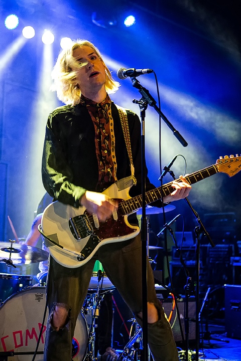 Sundara Karma @ Trix, picture 5, photographed by Edwin Houdevelt - FrontView Magazine