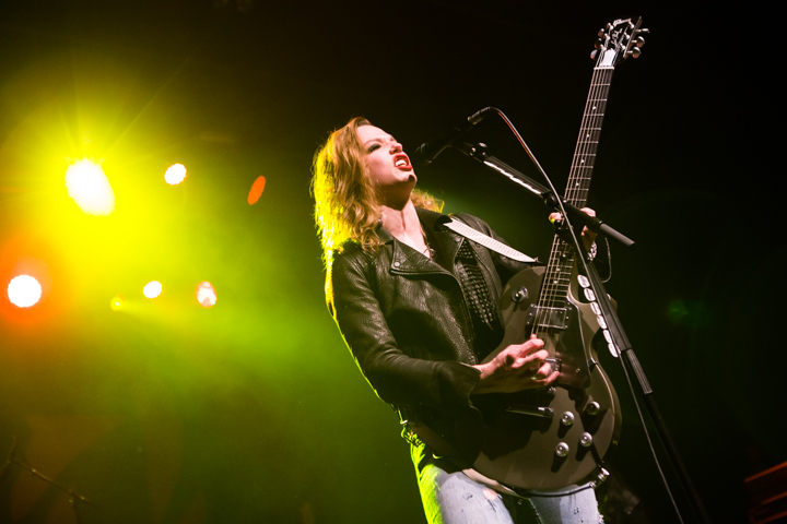 Halestorm @ Trix, foto 3, foto's door Dorien Goetschalckx - FrontView Magazine