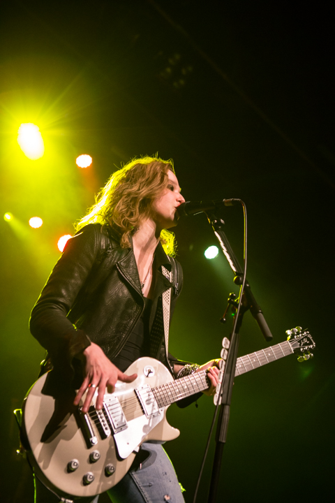 Halestorm @ Trix, foto 7, foto's door Dorien Goetschalckx - FrontView Magazine