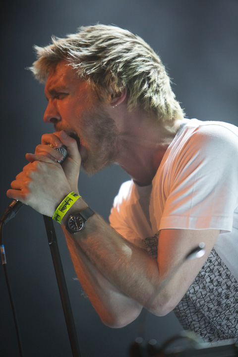 Raketkanon @ Het Depot, picture 13, photographed by Gino Verhulst - FrontView Magazine