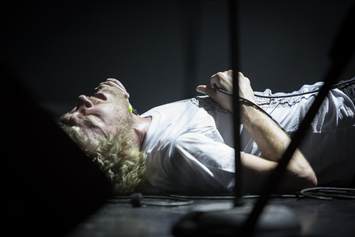 Raketkanon @ Het Depot, picture 17, photographed by Gino Verhulst - FrontView Magazine