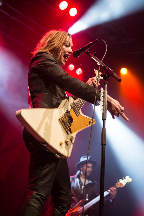 Halestorm @ 013, picture 3, photographed by Dorien Goetschalckx - FrontView Magazine