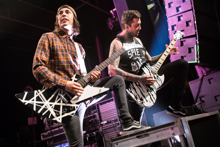 Pierce The Veil @ Trix, picture 1, photographed by Dorien Goetschalckx - FrontView Magazine