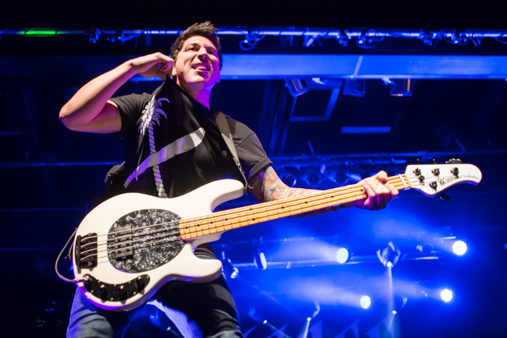 Pierce The Veil @ Trix, picture 9, photographed by Dorien Goetschalckx - FrontView Magazine