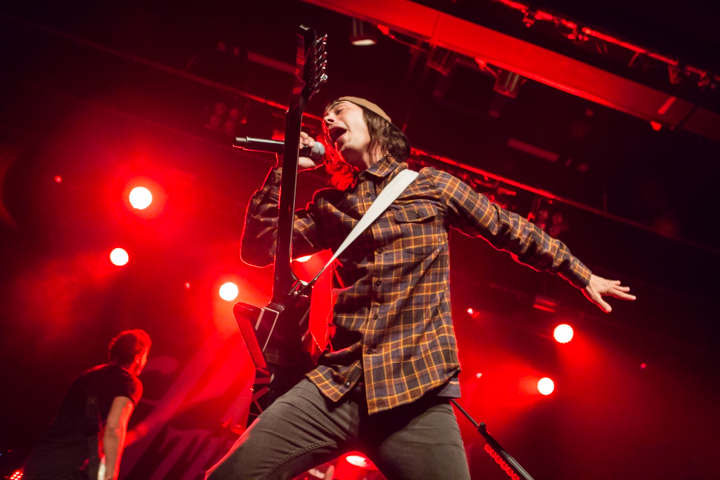 Pierce The Veil @ Trix, picture 11, photographed by Dorien Goetschalckx - FrontView Magazine