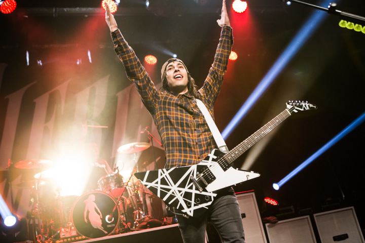 Pierce The Veil @ Trix, picture 13, photographed by Dorien Goetschalckx - FrontView Magazine