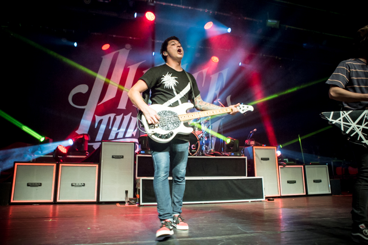 Pierce The Veil @ Trix, picture 28, photographed by Dorien Goetschalckx - FrontView Magazine