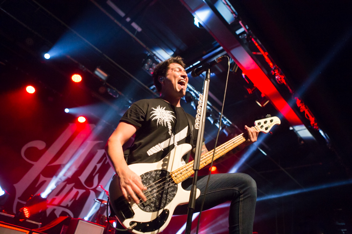 Pierce The Veil @ Trix, picture 30, photographed by Dorien Goetschalckx - FrontView Magazine