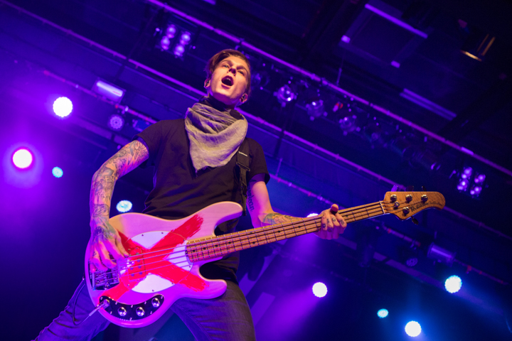 Sleeping With Sirens @ Trix, foto 13, foto's door Dorien Goetschalckx - FrontView Magazine