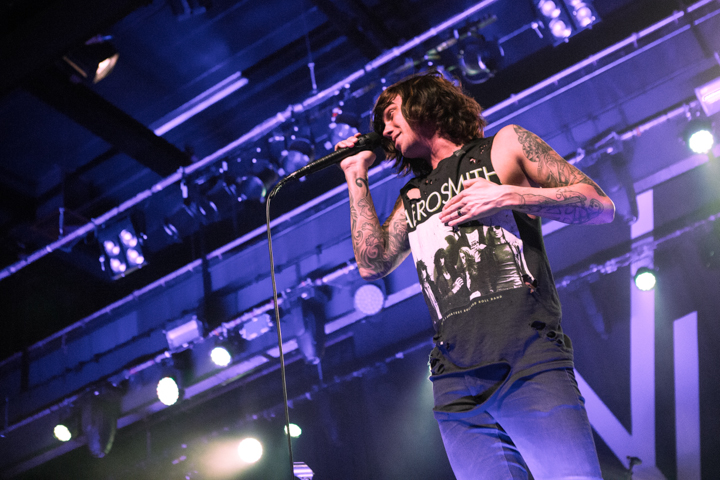 Sleeping With Sirens @ Trix, foto 14, foto's door Dorien Goetschalckx - FrontView Magazine