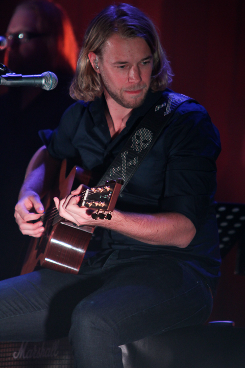 De 3JS en Bart Herman - Bronnen @ Arenbergschouwburg, picture 20, photographed by Bianca van Barneveld - FrontView Magazine