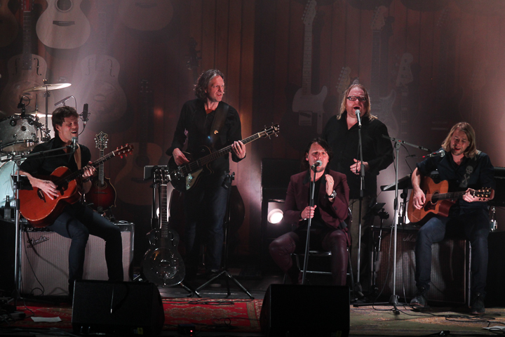 De 3JS en Bart Herman - Bronnen @ Arenbergschouwburg, picture 22, photographed by Bianca van Barneveld - FrontView Magazine
