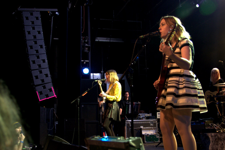 Sleater-Kinney @ TRIX, foto 9, foto's door Bart Baevegems - FrontView Magazine