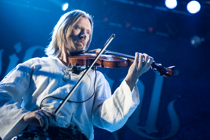 Korpiklaani @ Paganfest 2015, picture 3, photographed by Dorien Goetschalckx - FrontView Magazine