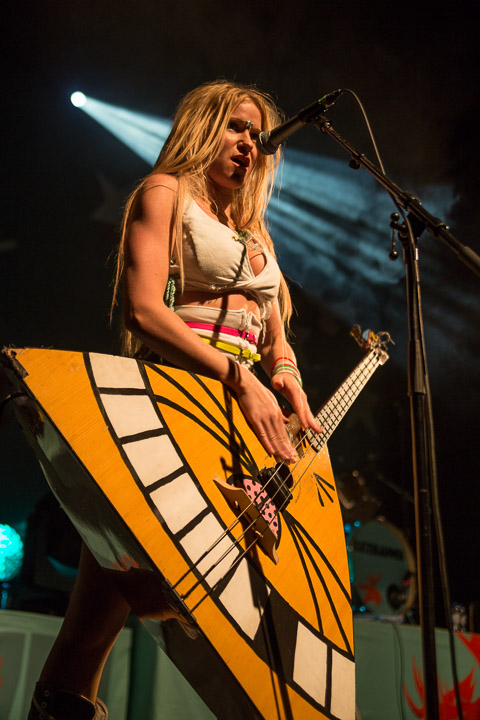 Katzenjammer @ Het Depot, picture 9, photographed by Gino Verhulst - FrontView Magazine