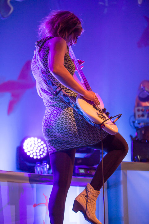 Katzenjammer @ Het Depot, picture 23, photographed by Gino Verhulst - FrontView Magazine