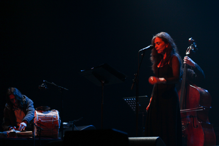 Savina Yannatou & Primavera en Salonico @ De Roma, picture 1, photographed by Bianca van Barneveld - FrontView Magazine