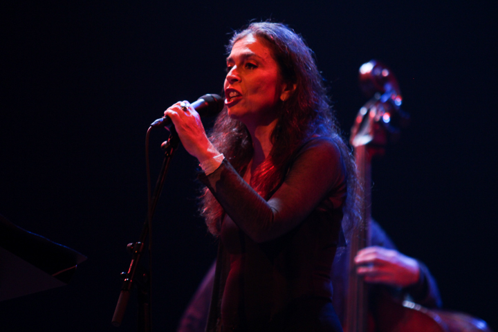 Savina Yannatou & Primavera en Salonico @ De Roma, picture 5, photographed by Bianca van Barneveld - FrontView Magazine