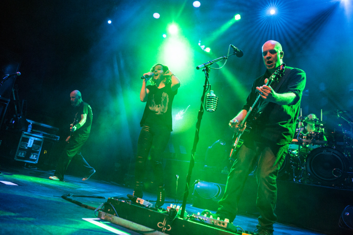 Devin Townsend Project @ Effenaar, picture 6, photographed by Dorien Goetschalckx - FrontView Magazine
