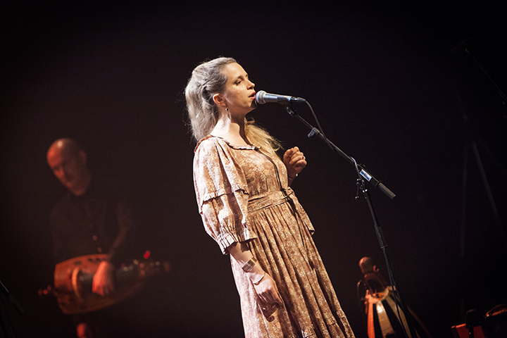 Laïs - 20 jaar @ Cultuurcentrum Hasselt, picture 4, photographed by Kristof Hayen - FrontView Magazine