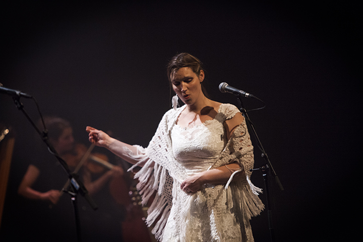Laïs - 20 jaar @ Cultuurcentrum Hasselt, picture 15, photographed by Kristof Hayen - FrontView Magazine
