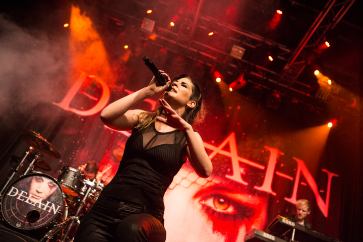 Delain @ Dynamo, picture 17, photographed by Dorien Goetschalckx - FrontView Magazine