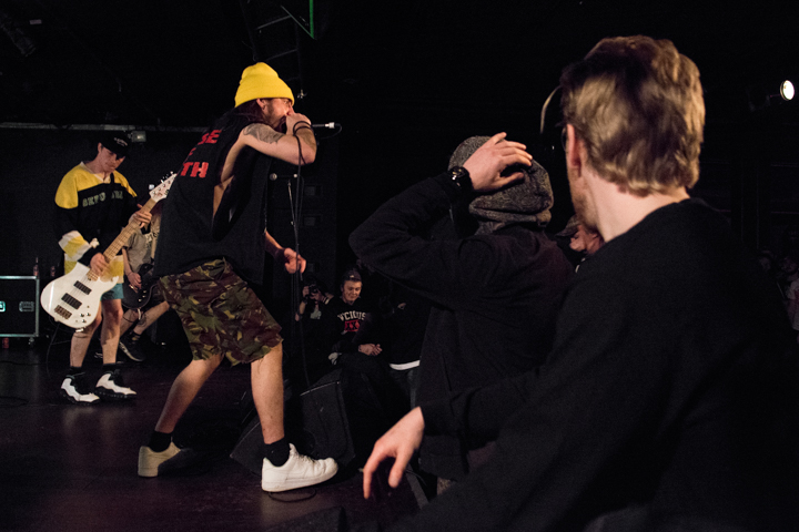 Taste Of Anarchy (Desolated,Cruel Hand, Lionheart,Nasty) @ Trix Club, foto 2, foto's door Erwin Evrard - FrontView Magazine