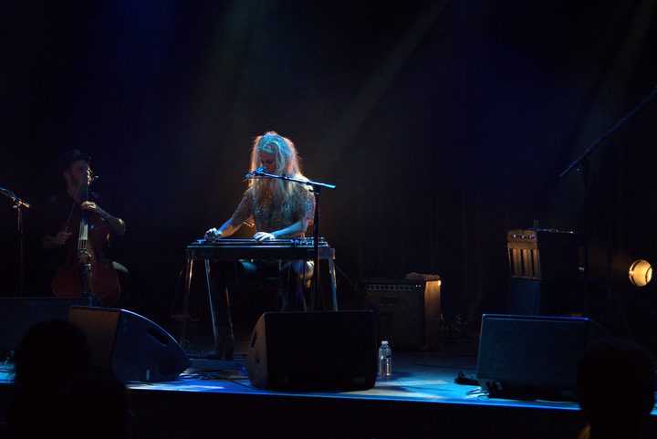 Maggie Björklund @ De Casino, picture 3, photographed by Bart Baevegems - FrontView Magazine
