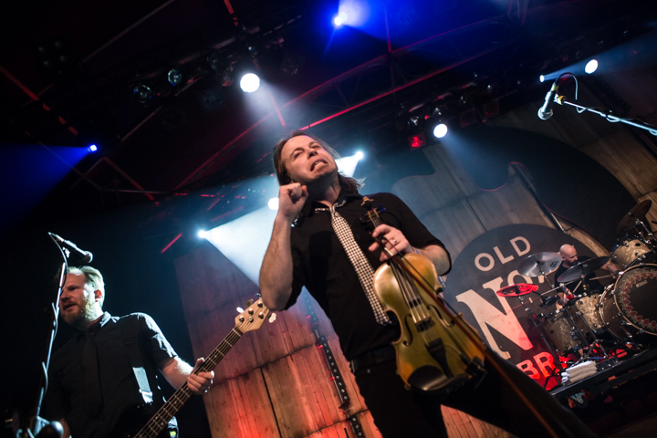 Fiddler's Green @ Paaspop 2015, picture 7, photographed by Dorien Goetschalckx - FrontView Magazine