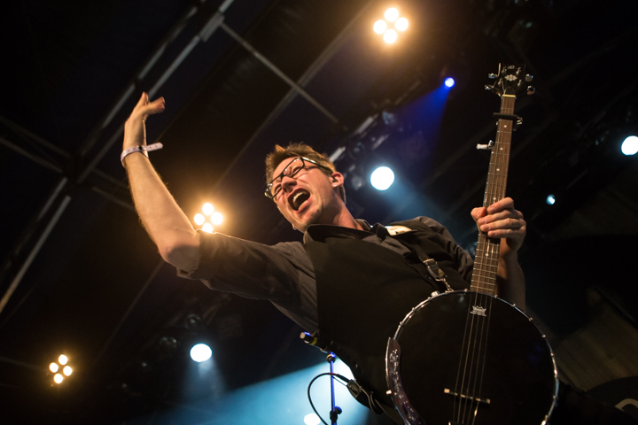 Fiddler's Green @ Paaspop 2015, picture 16, photographed by Dorien Goetschalckx - FrontView Magazine