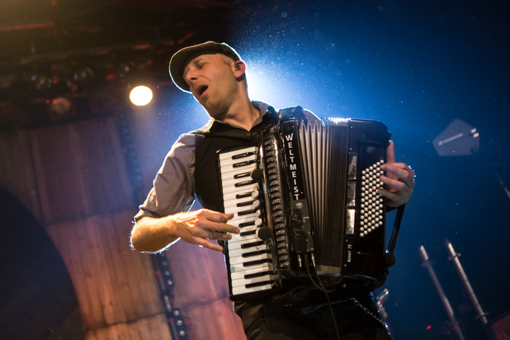 Fiddler's Green @ Paaspop 2015, picture 18, photographed by Dorien Goetschalckx - FrontView Magazine