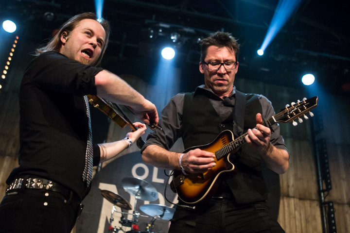Fiddler's Green @ Paaspop 2015, picture 21, photographed by Dorien Goetschalckx - FrontView Magazine
