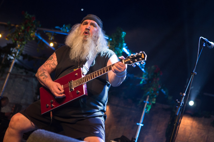 Katastroof @ Paaspop 2015, picture 13, photographed by Dorien Goetschalckx - FrontView Magazine