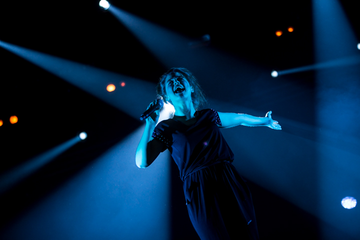 Selah Sue @ Paaspop 2015, picture 7, photographed by Dorien Goetschalckx - FrontView Magazine