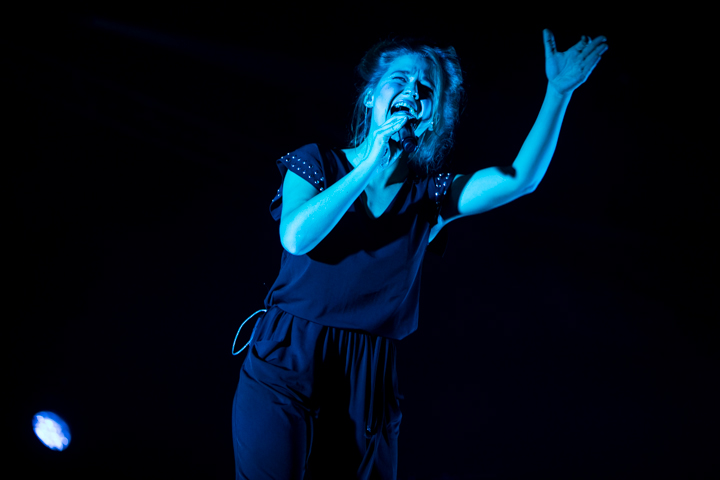 Selah Sue @ Paaspop 2015, picture 8, photographed by Dorien Goetschalckx - FrontView Magazine