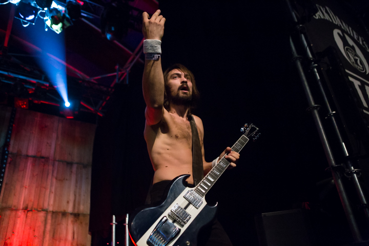 Truckfighters @ Paaspop 2015, foto 8, foto's door Dorien Goetschalckx - FrontView Magazine