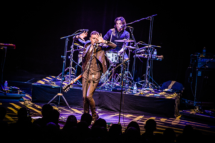 Asaf Avidan @ Ancienne Belgique, foto 9, foto's door Elke Briers - FrontView Magazine