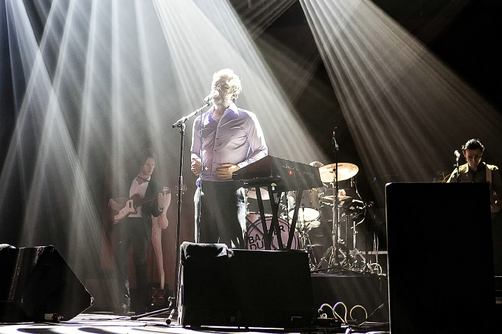 Baxter Dury @ Pias Nites 2015, picture 14, photographed by Edwin Houdevelt - FrontView Magazine