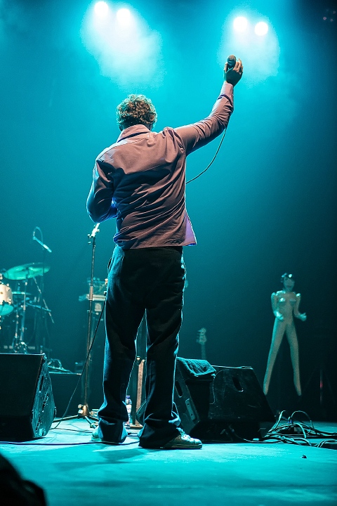 Baxter Dury @ Pias Nites 2015, picture 19, photographed by Edwin Houdevelt - FrontView Magazine