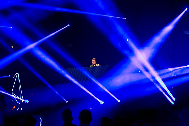 MNM Back to the 90’s & 00’s @ Sportpaleis, picture 7, photographed by Marc Verdonck - FrontView Magazine