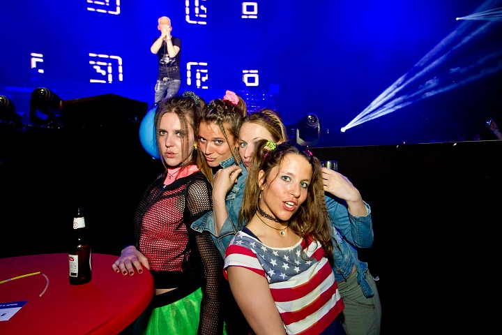 MNM Back to the 90’s & 00’s @ Sportpaleis, picture 62, photographed by Marc Verdonck - FrontView Magazine