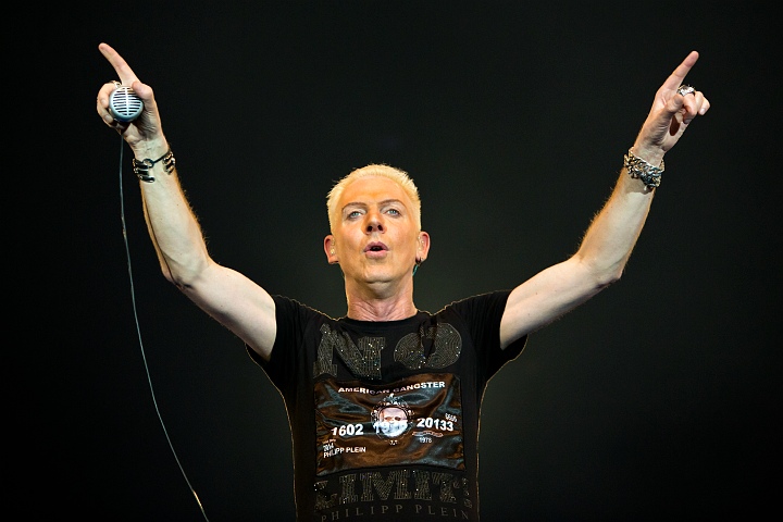 MNM Back to the 90’s & 00’s @ Sportpaleis, picture 64, photographed by Marc Verdonck - FrontView Magazine